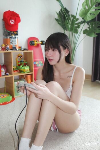 Full leaked Yunjing saehun page private onlyfans photo