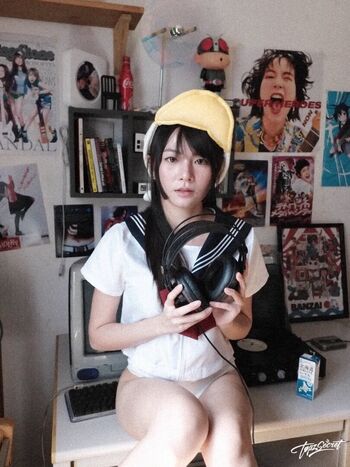 Full leaked Yunjing saehun page private onlyfans photo
