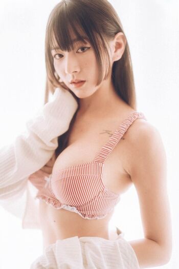 Full leaked Yunjing saehun page private onlyfans photo