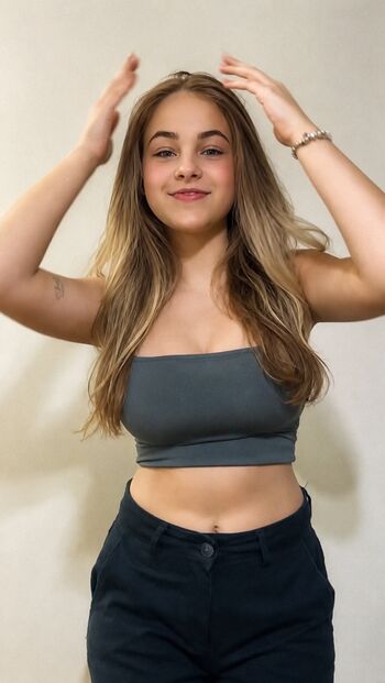 Full leaked Yunna claudino private onlyfans photo