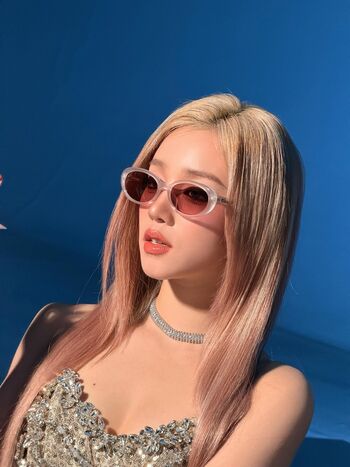 Full leaked Zirael rem/ private onlyfans photo