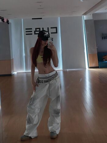 Full leaked Roslyn levy / private onlyfans photo