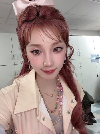 Full leaked Yuqi page private onlyfans photo