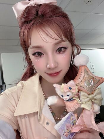 Full leaked Yuqi page private onlyfans photo