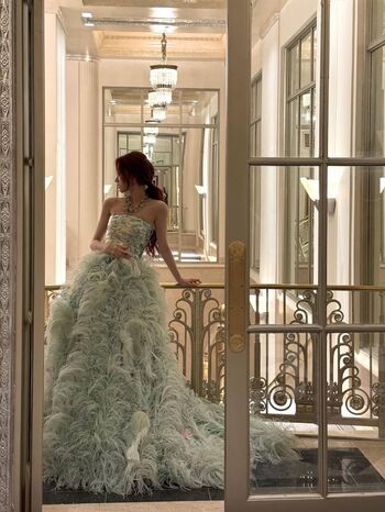 Full leaked Yuqi private onlyfans photo