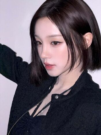 Full leaked Cloudynoir/ private onlyfans photo