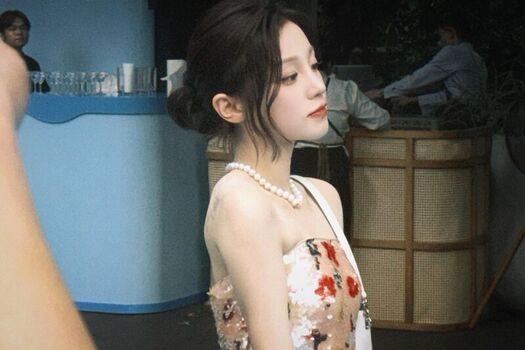 Full leaked Yuqi page private onlyfans photo