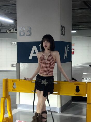 Full leaked Yuqi private onlyfans photo