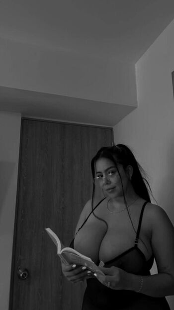 Full leaked Yurymicole private onlyfans photo