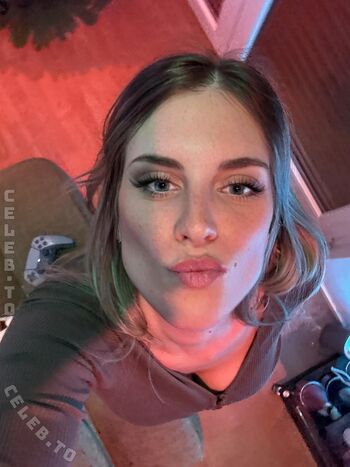 Full leaked Yve gaming page private onlyfans photo