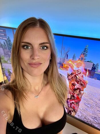 Full leaked Yve gaming page private onlyfans photo