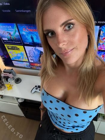 Full leaked Yve gaming private onlyfans photo