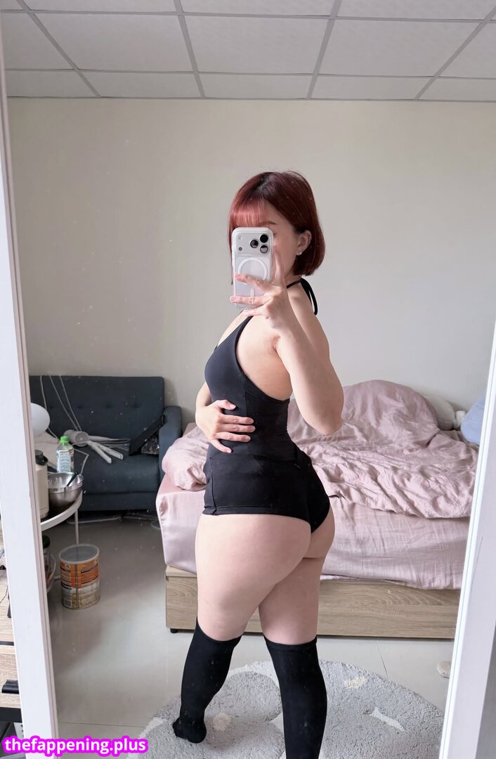 Yun / yyyun_0813 Naakte OnlyFans Foto #40