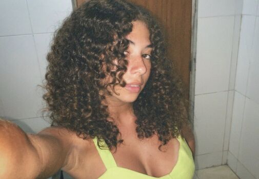 Full leaked Yzabelle private onlyfans photo