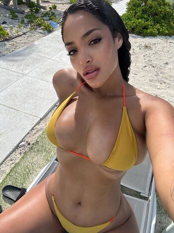 Full leaked Yzabeya page private onlyfans photo