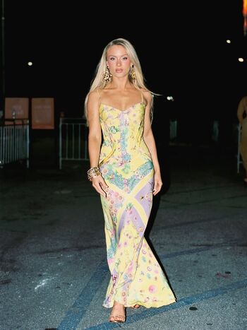 Full leaked Zara larsson  page private onlyfans photo