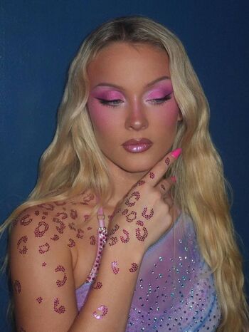 Full leaked Zara larsson  page private onlyfans photo