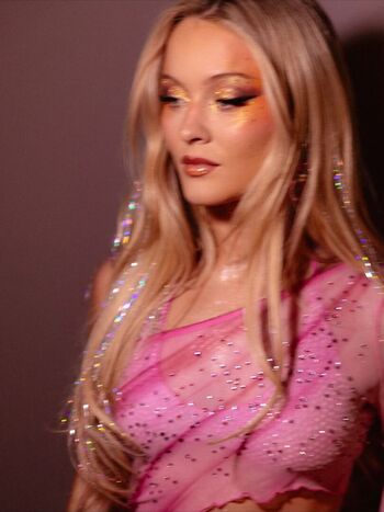 Full leaked Zara larsson private onlyfans photo