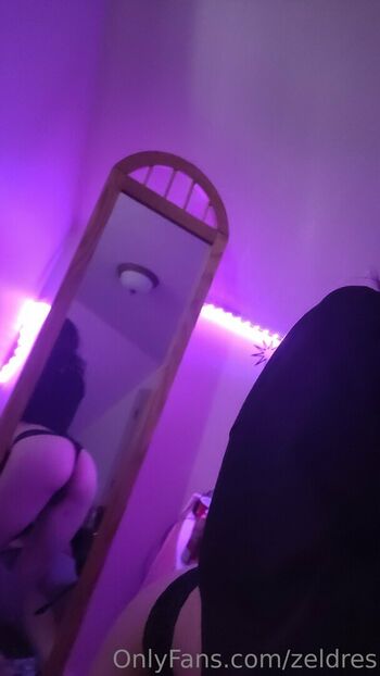 Full leaked Zeldres private onlyfans photo