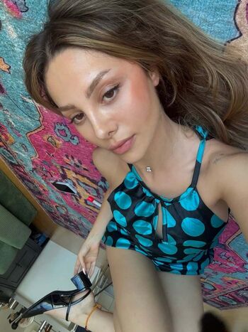 Full leaked Zeybik private onlyfans photo
