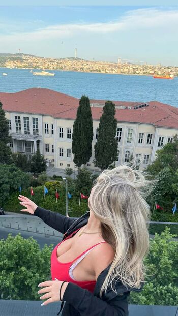 Zeynep Akcam