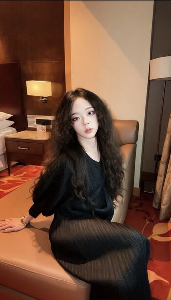 Full leaked Zhishiyedidiao private onlyfans photo