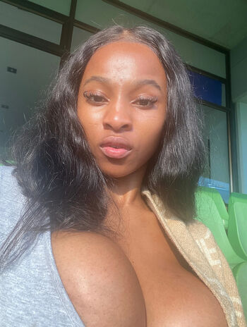 Full leaked Zizipho ondiswa private onlyfans photo