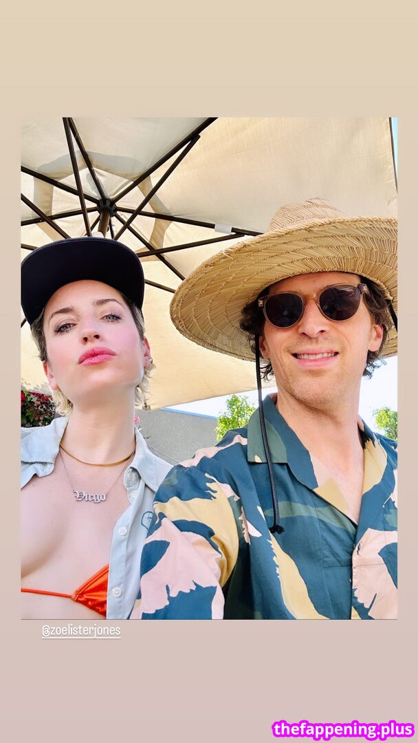 Zoe Lister Jones / https: / zoelisterjones Nacktes OnlyFans Foto #30