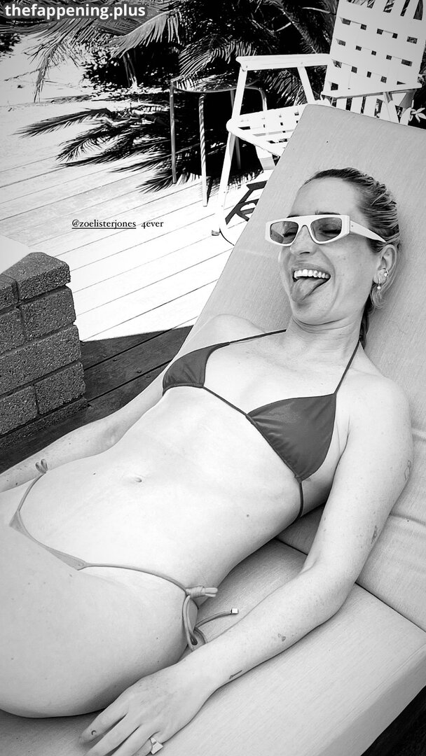 Zoe Lister Jones / https: / zoelisterjones Nude OnlyFans Photo #35
