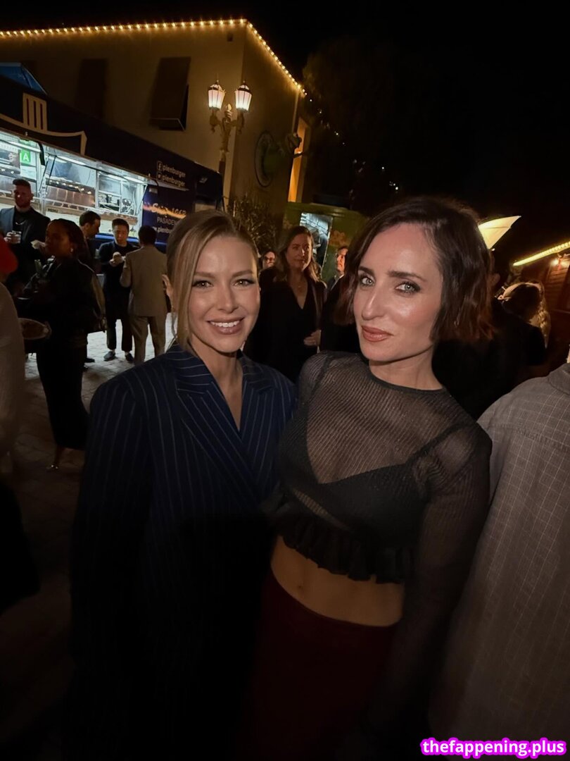 Zoe Lister Jones / https: / zoelisterjones 裸照OnlyFans照片 #45