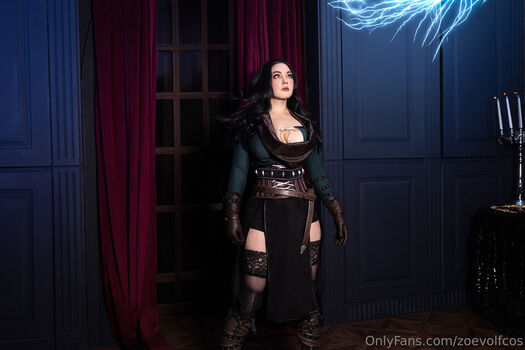 Zoe Volf Cosplay