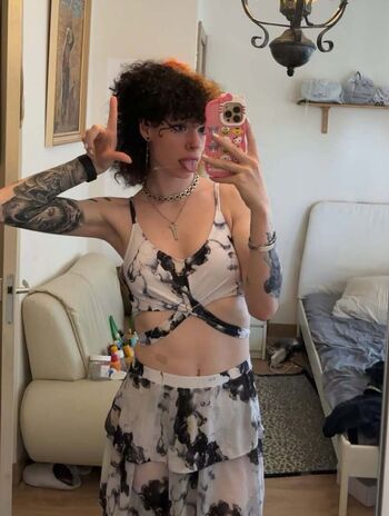 Full leaked Zoelagoblina page private onlyfans photo