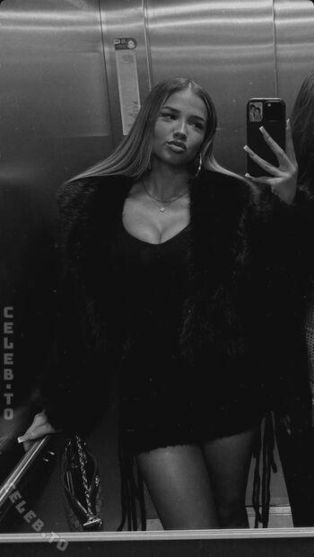 Full leaked Zoesalg private onlyfans photo