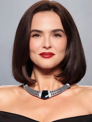 Full leaked Zoey deutch page private onlyfans photo