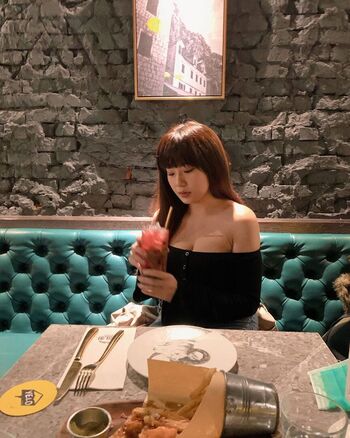 Full leaked Zoeytaiii zoey page private onlyfans photo