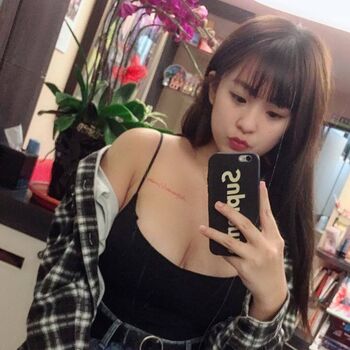 Full leaked Zoeytaiii zoey private onlyfans photo