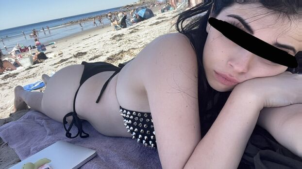 Full leaked Zombe tramp page private onlyfans photo