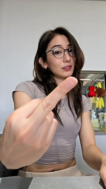 Full leaked Valeryfox/ private onlyfans photo