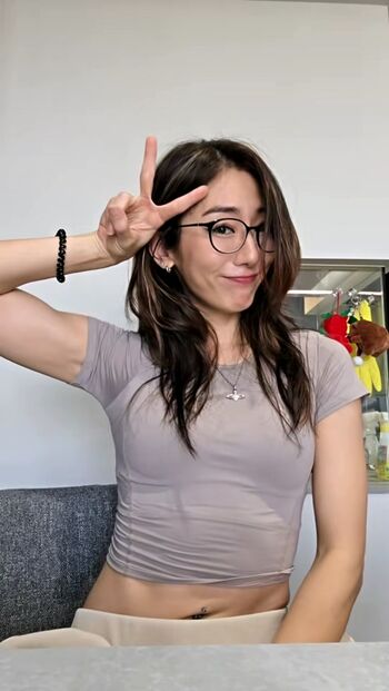 Full leaked Ameliab fit / private onlyfans photo