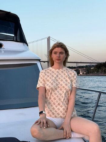 Full leaked Zvezdokina private onlyfans photo