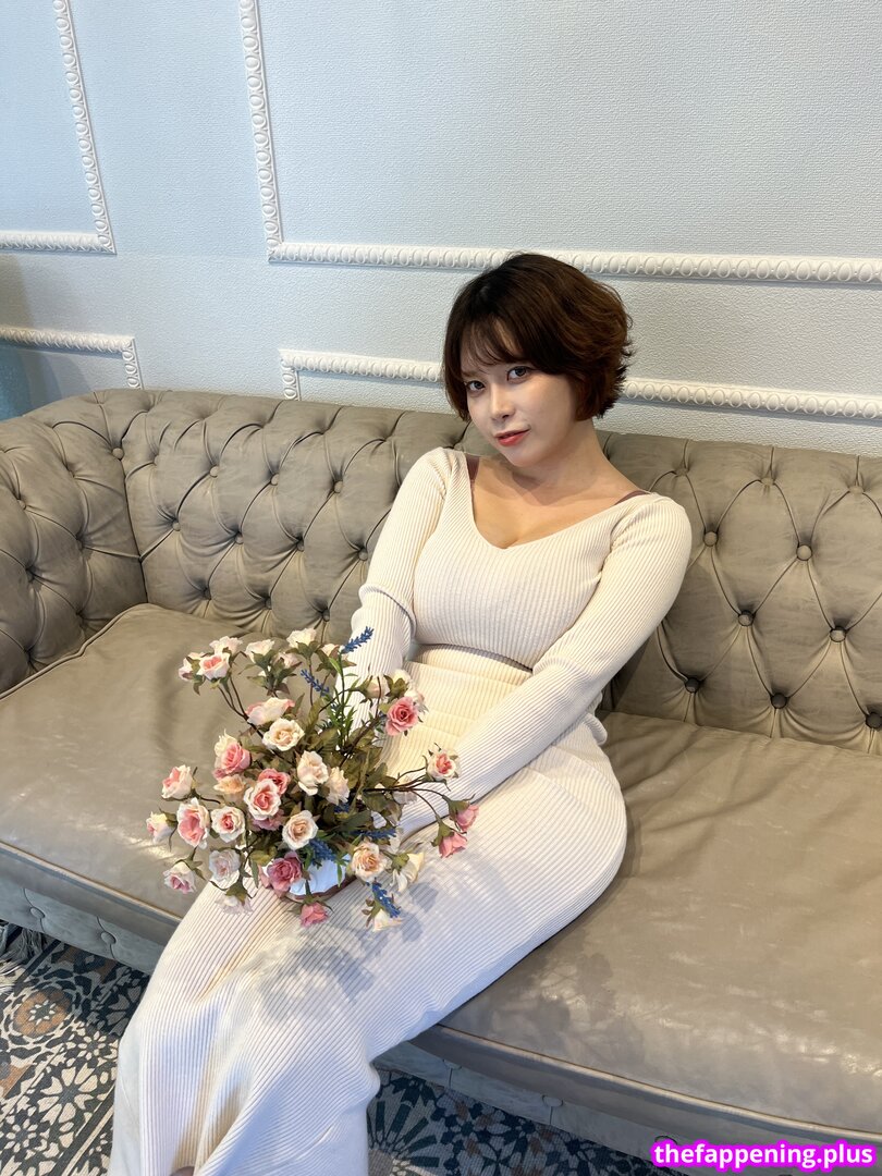 ZziZzi / zizzi_j / zzi_zzi._ / 찌찌 Foto OnlyFans Nuda #323